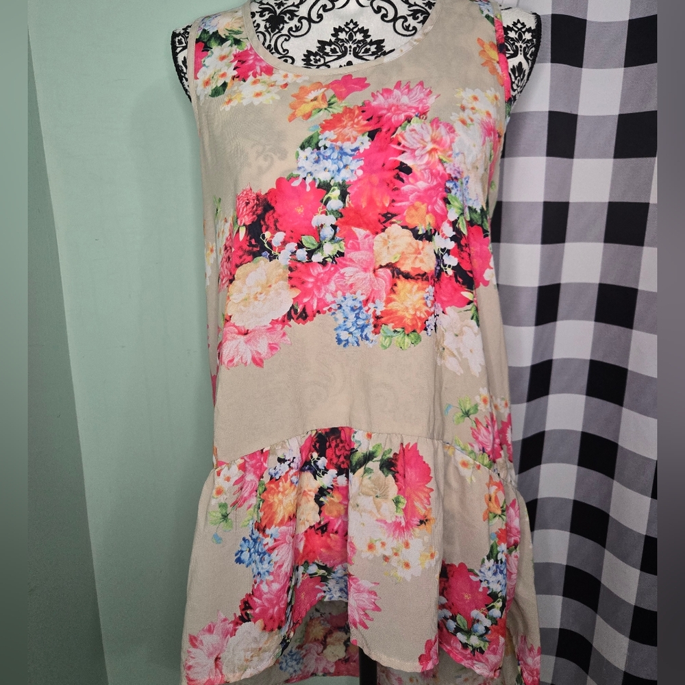 Sheer floral high low top